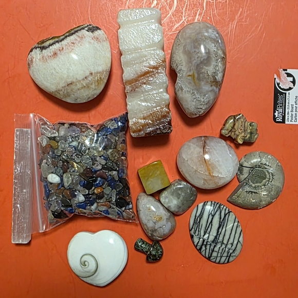 Assorted Crystal Collection - Picture 2 of 2